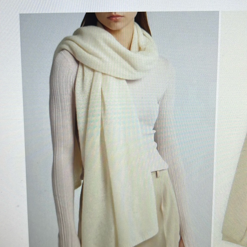 NWT ivory cashmere scarf.